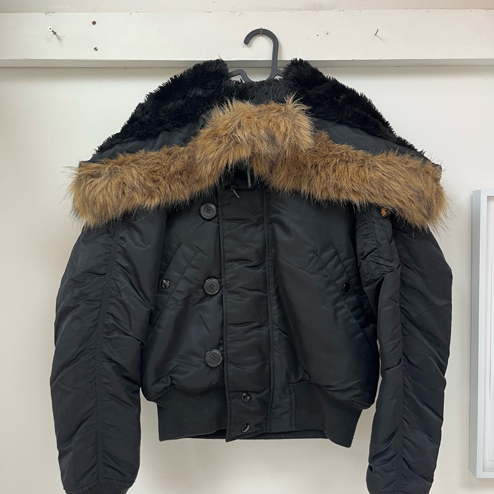Alpha Industries Black N-2B Bomber Jacket with Faux Fur Trim - Men XS